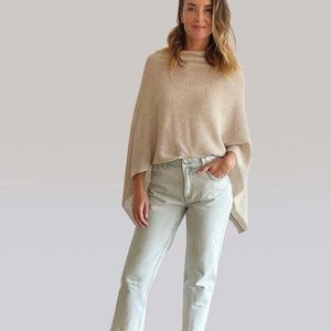 Cocoon Nursing Cover in Natural